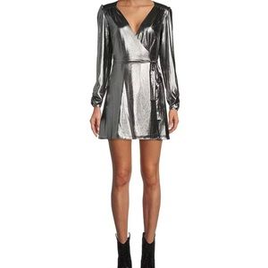 Gianni Bini Noa Metallic Lame V-Neck Long Sleeve A-Line Wrap Dress